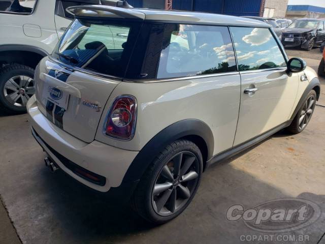 2013 MINI COOPER 