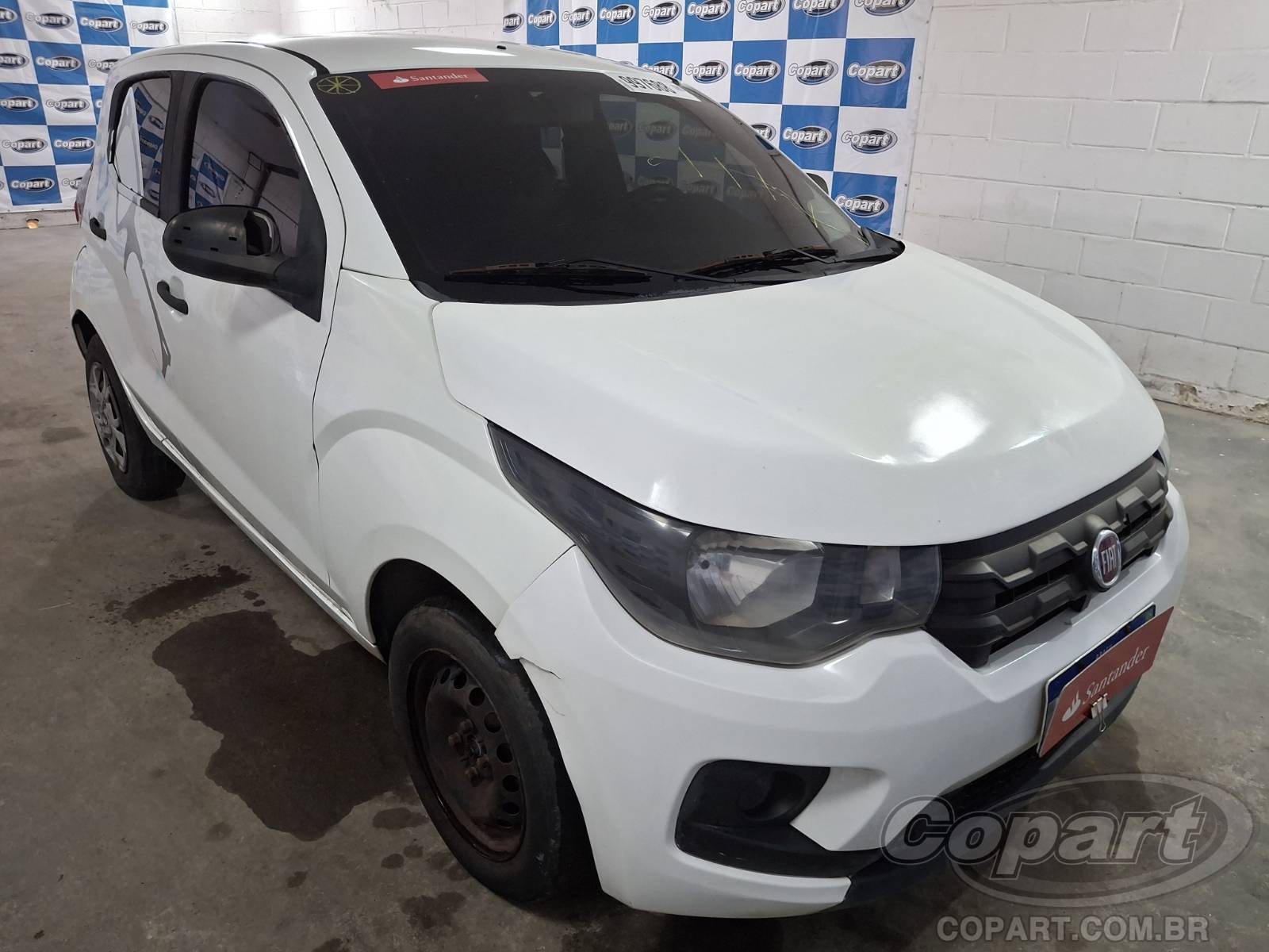 Fiat Mobi 2020 em leilão