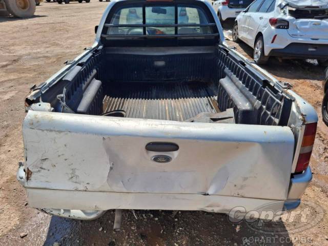 2000 FORD COURIER 