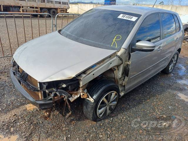 2013 VOLKSWAGEN POLO 