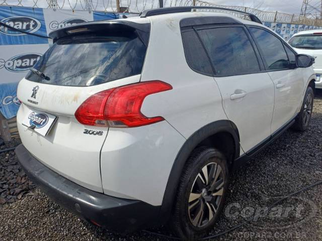 2022 PEUGEOT 2008 