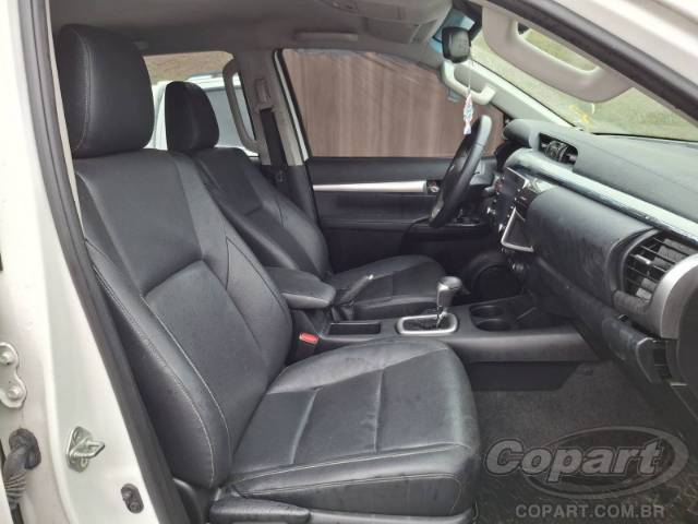 2022 TOYOTA HILUX CD 