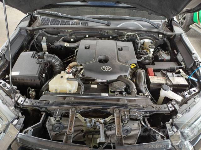 2023 TOYOTA HILUX CD 