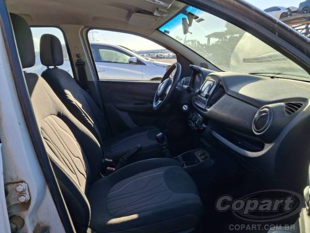 2015 FIAT UNO 
