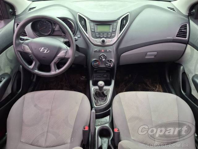 2015 HYUNDAI HB20S 