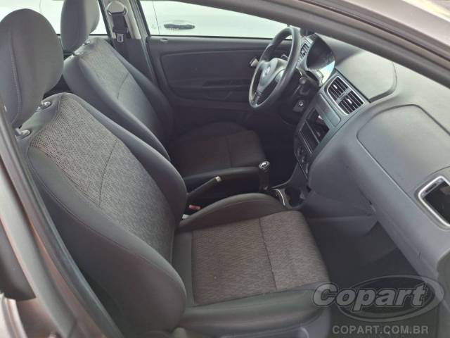 2013 VOLKSWAGEN FOX 
