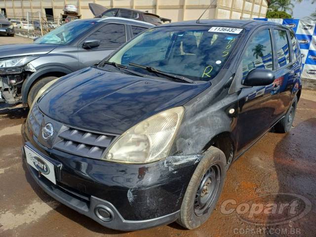 2011 NISSAN LIVINA 