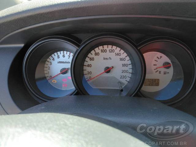 2014 NISSAN LIVINA 