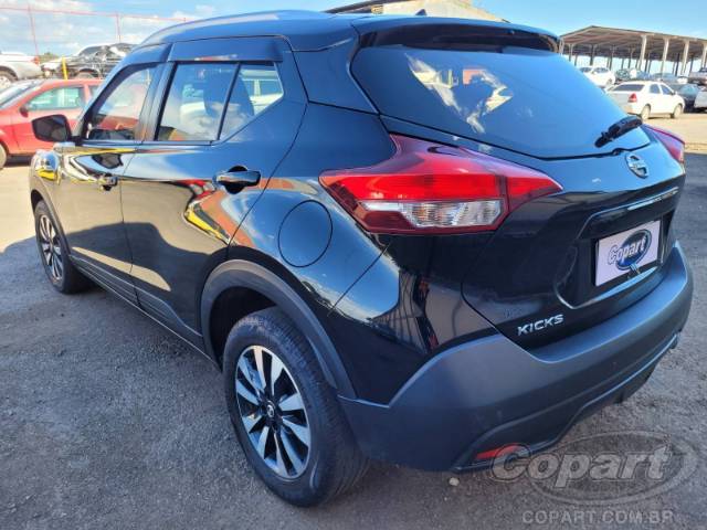 2019 NISSAN KICKS 