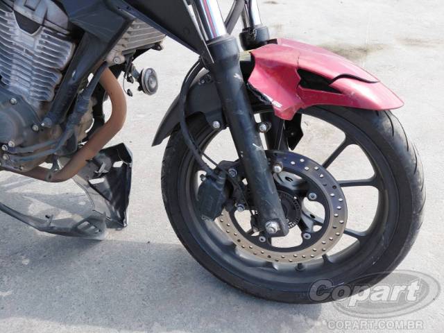 2025 HONDA CB 300F 