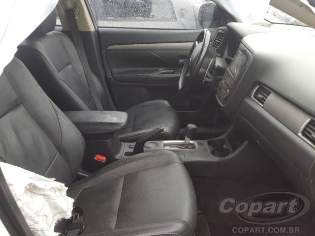 Foto 5: 2015 MITSUBISHI OUTLANDER