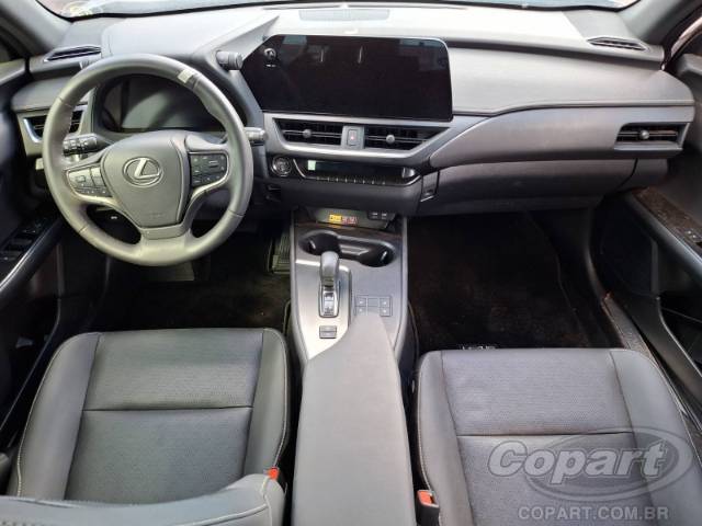 2025 LEXUS UX 
