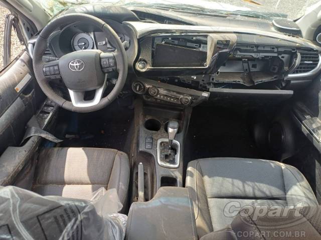 2025 TOYOTA HILUX CD 