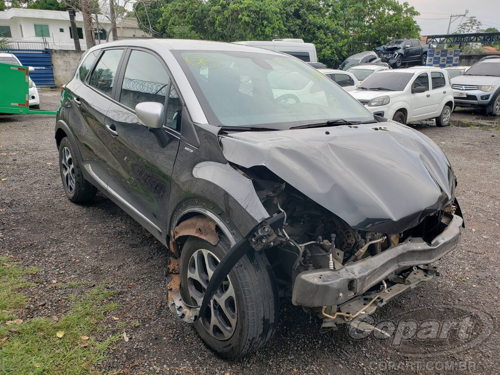 Veículo Renault Captur RENAULT CAPTUR BOSE 1.6 16V SCE FLEXIVEL ALCOOL/GASOLINA 2020/2021 2021 em leilão