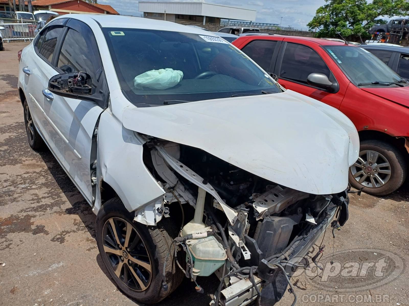 Veículo Toyota Yaris 2021 TOYOTA YARIS SEDA XL LIVE CVT 1.5 16V DUAL VVT-I 2021 em leilão