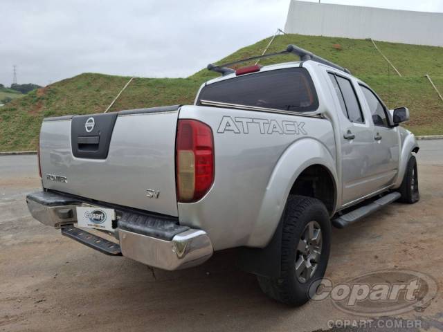 2015 NISSAN FRONTIER CD 