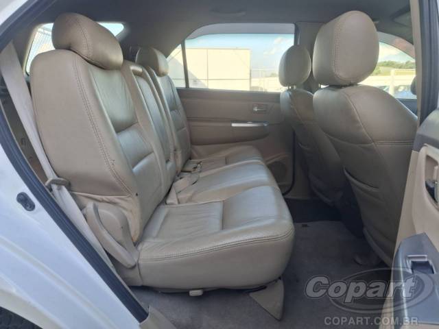 2012 TOYOTA HILUX SW4 