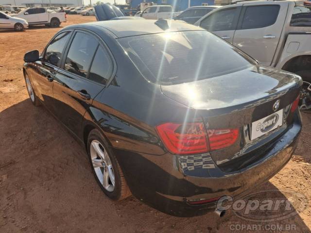 2014 BMW SERIE 3 