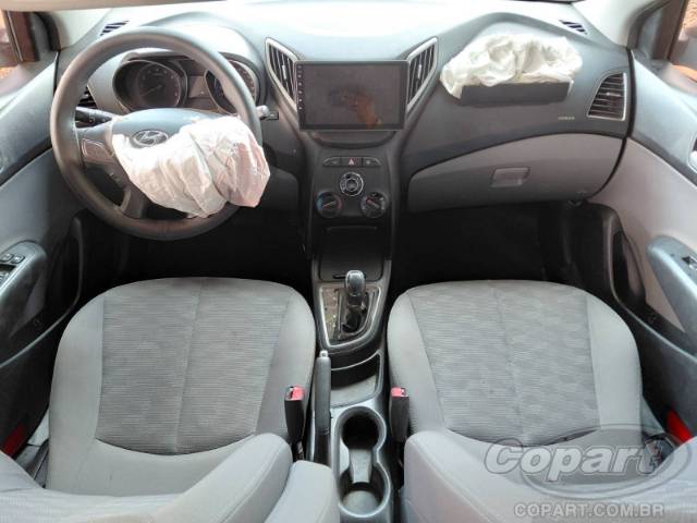 2017 HYUNDAI HB20S 