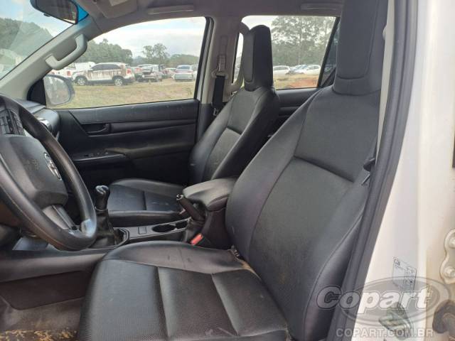 2022 TOYOTA HILUX CD 