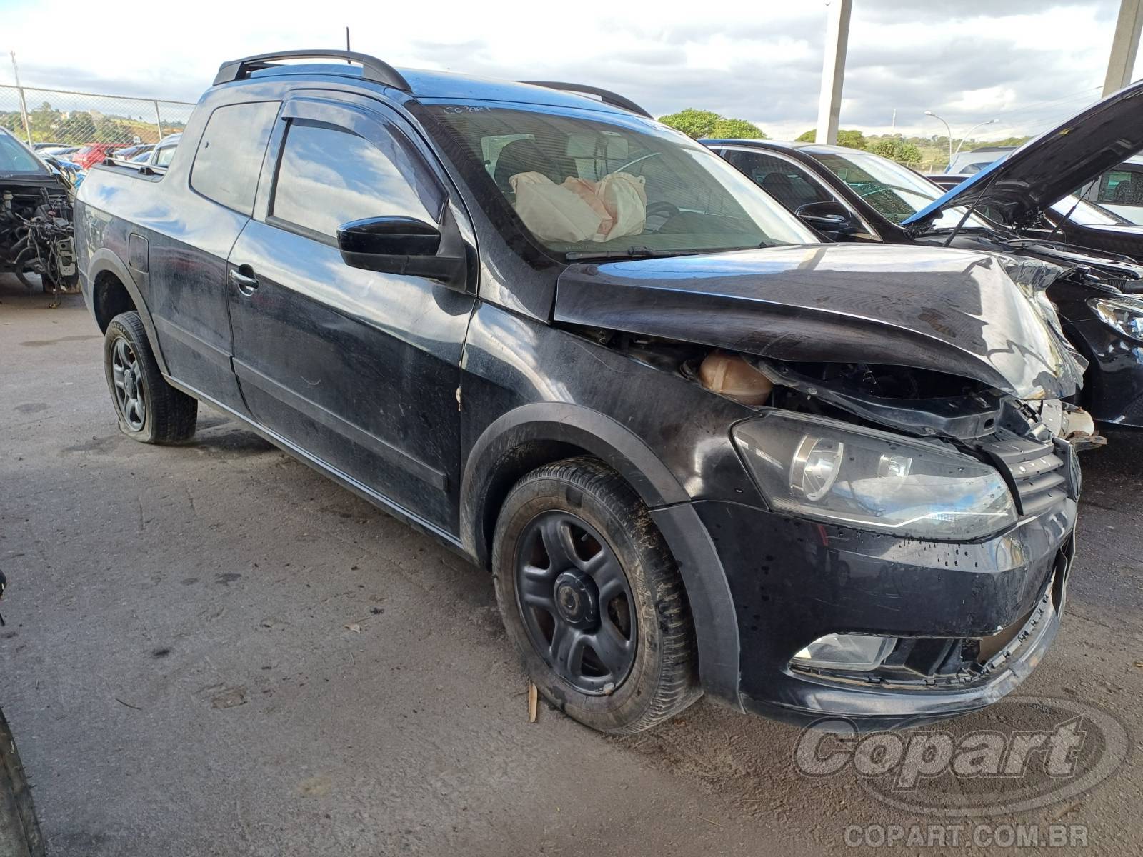 Veículo VOLKSWAGEN Saveiro VOLKSWAGEN SAVEIRO CD 2015 2015 em leilão