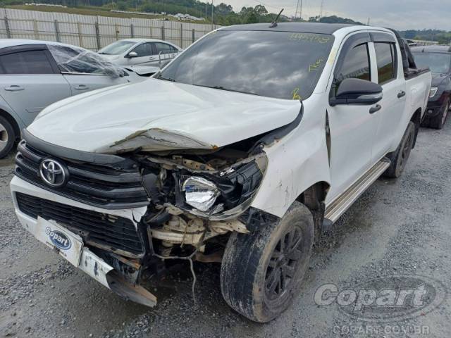 2017 TOYOTA HILUX CD 