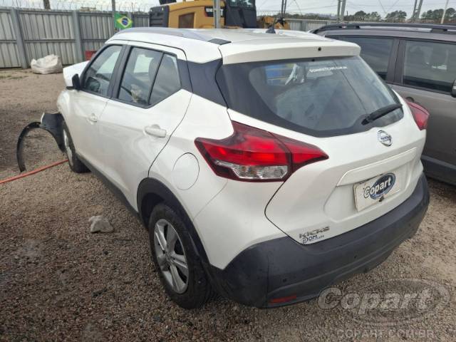 2018 NISSAN KICKS 