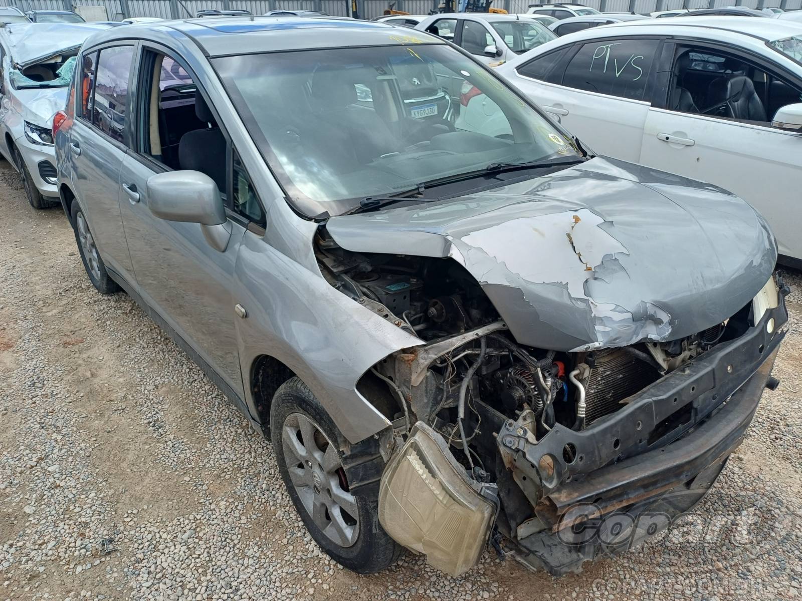 Veículo Nissan Tiida Nissan Tiida SL 1.8 16V 2008 2008 em leilão