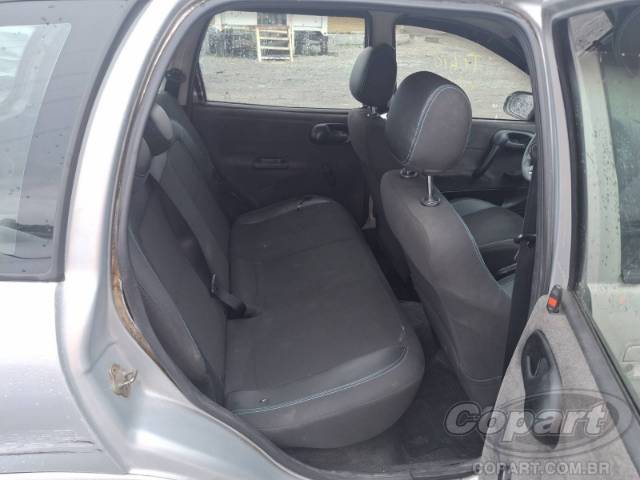 2002 CHEVROLET CORSA 