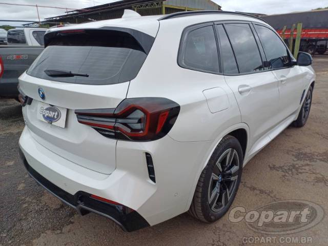2024 BMW IX3 