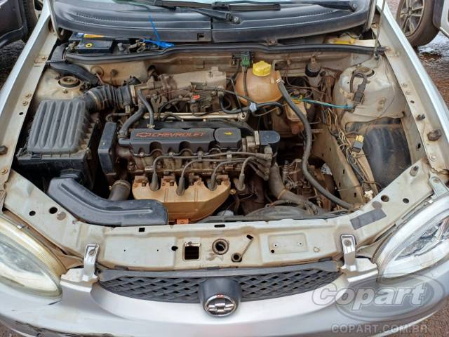 2002 CHEVROLET CORSA 