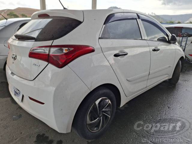 2014 HYUNDAI HB20 