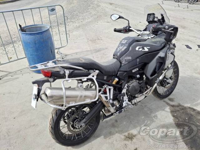 2025 BMW F 900 