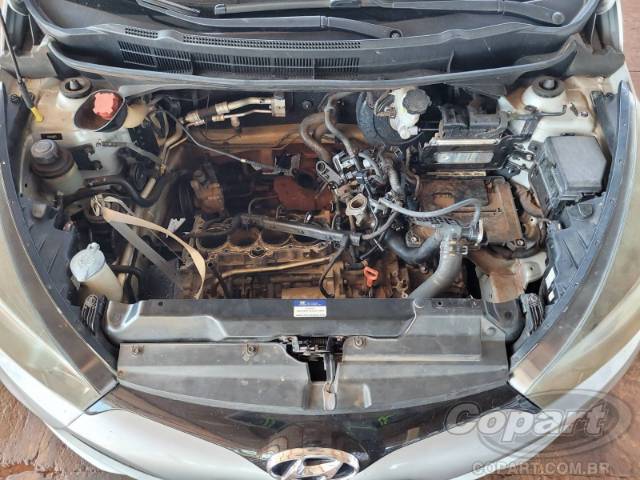 2015 HYUNDAI HB20S 