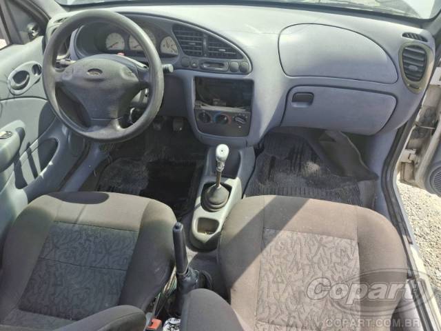 2000 FORD COURIER 