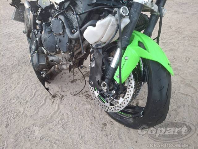 2025 KAWASAKI NINJA ZX-6R 