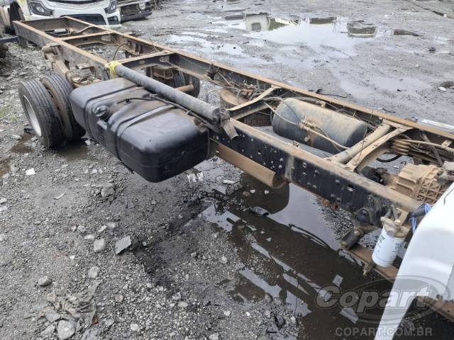 2005 FORD CARGO 815 