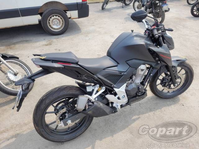 2024 HONDA CB 300F 