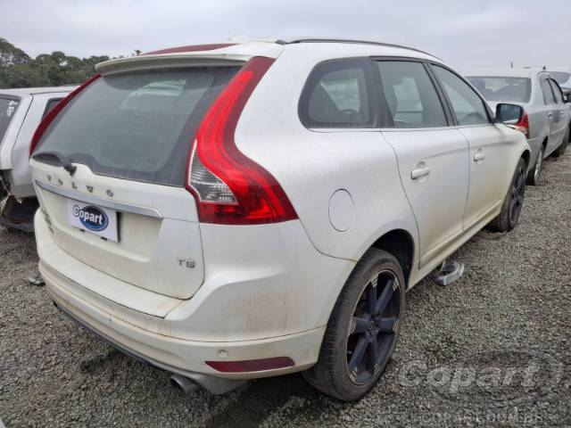 2016 VOLVO XC60 