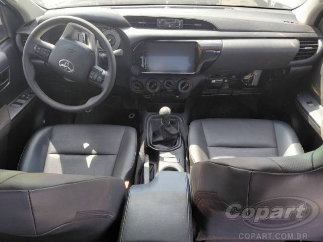 2025 TOYOTA HILUX CD 
