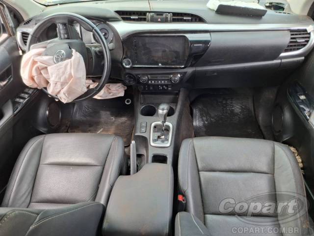 2024 TOYOTA HILUX CD 