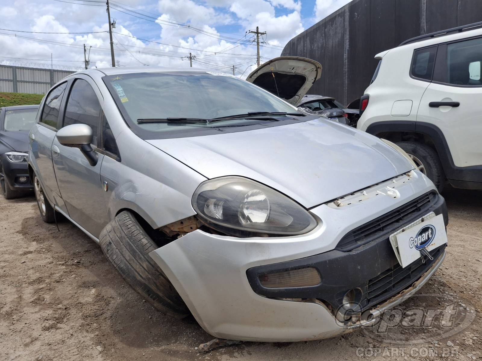 Veículo Fiat Punto Fiat Punto Attractive 1.4 Evo 2016 2016 em leilão