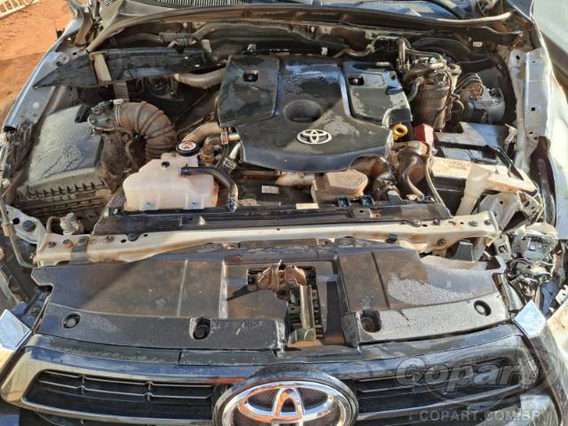 2025 TOYOTA HILUX CD 