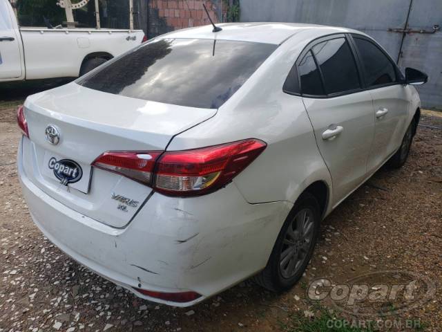 2021 TOYOTA YARIS SEDA 