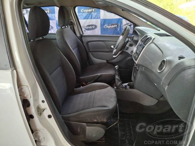 2015 RENAULT SANDERO 