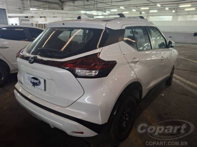 2024 NISSAN KICKS 