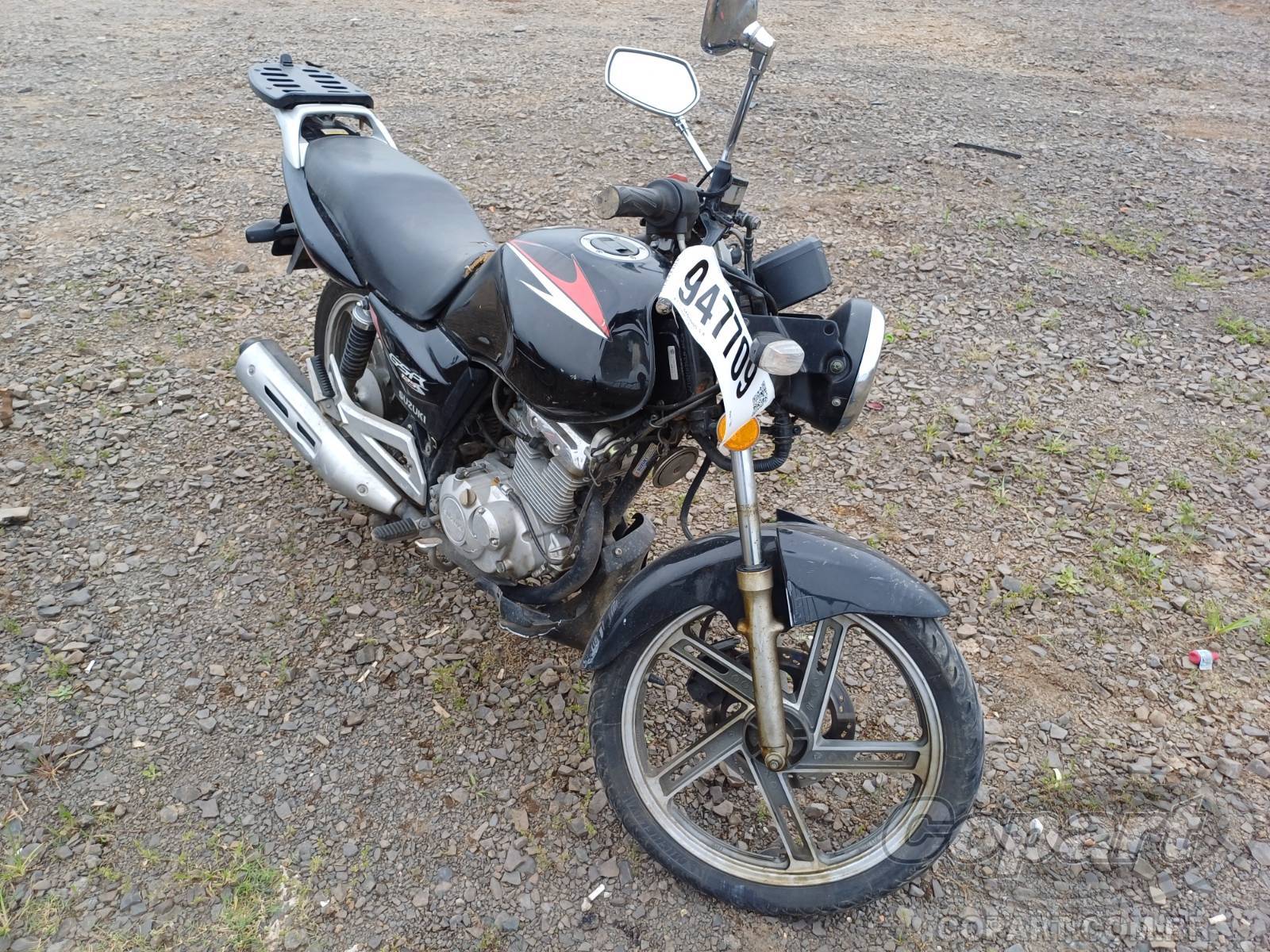 Veículo SUZUKI Suzuki 2013 SUZUKI GSR 125S 2013 em leilão