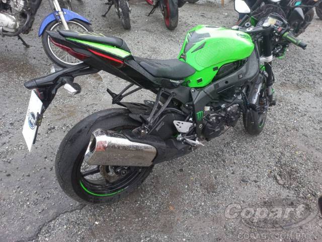 2021 KAWASAKI NINJA ZX-6R 