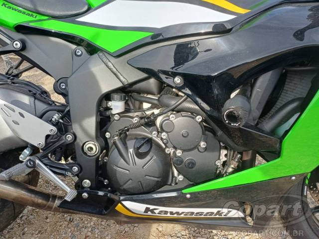 2025 KAWASAKI NINJA ZX-6R 