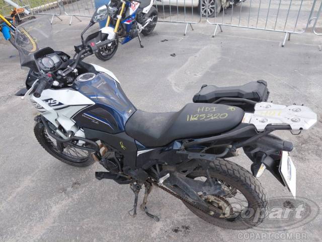 2025 KAWASAKI VERSYS-X 